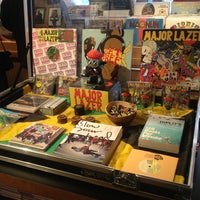 Photo taken at Miss Lily&amp;#39;s &amp;amp; Melvin&amp;#39;s Juice Box by sunnychang on 4/12/2013