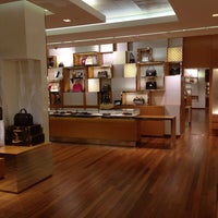 Louis Vuitton Atlanta Saks Phipps Plaza (Now Closed) - North Buckhead - 12 tips