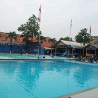 Kolam Renang Setia Tirta