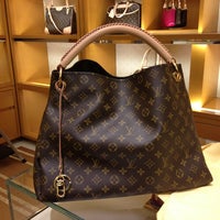 Louis Vuitton Boston Copley - Prudential - St. Botolph - 3 tips