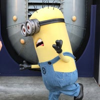despicable me minion mayhem construction despicable me minion mayhem construction