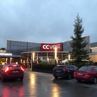CC Vest - Shopping Mall in Lilleaker