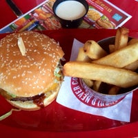 Photo taken at Red Robin Gourmet Burgers and Brews by Peter H. on 11/16/2013