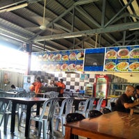 Photo taken at Muara Restaurant by amin j. on 1/22/2013