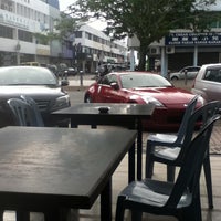 Photo taken at Muara Restaurant by Fairuz k. on 3/2/2013