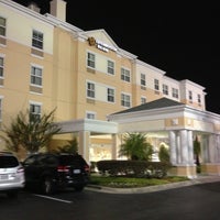 Photo taken at Extended Stay Deluxe by Gerard K. on 11/10/2012