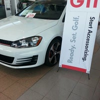 Lokey Volkswagen Auto Dealership
