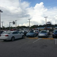 Lokey Volkswagen Auto Dealership