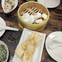 Photo taken at Restaurant Changman 常满 by Midah L. on 12/11/2015