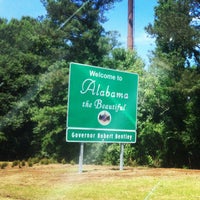 Alabama / Georgia State Line - Border Crossing in Langdale