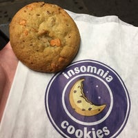 insomnia cookie cakes