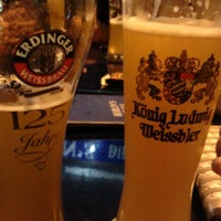 Photo taken at Berlin&amp;#39;s Bier Houz by Xu Horng on 5/21/2012