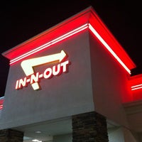 Photo taken at In-N-Out Burger by Joe on 8/3/2012