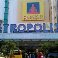 Metropolis Town Square