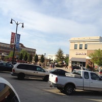 Hillside Village - Shopping Mall in Cedar Hill