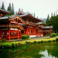 Photo taken at Byodo-In Temple by Dallas Nagata W. on 10/8/2011