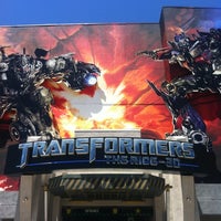 Photo taken at Transformers: The Ride - 3D by Juvy Anna R. on 6/25/2012