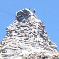 Photo taken at Matterhorn Bobsleds by Nathalie on 8/2/2012