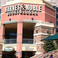 Photo taken at Barnes &amp; Noble by Manisha L. on 8/29/2011