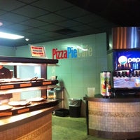 Photo taken at Pizza Pie Cafe by Fábio P. on 8/6/2012