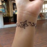 henna tattoo u0026 hair braiding tattoo parlor in lahaina henna tattoo u0026 hair braiding tattoo parlor in lahaina