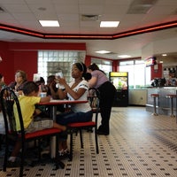 Steak 'n Shake - 2313 N Central Expressway