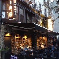 Photo taken at Sylvia&amp;#39;s Restaurant by Yuichi S. on 8/14/2012