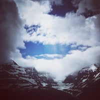 Photo taken at Columbia Icefield VISITOR Centre by Yi Z. on 7/3/2012