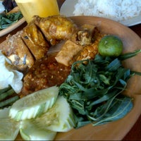 Photo taken at Muara Restaurant by ShZawani on 7/5/2012