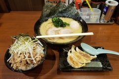 横濱家系ラーメン 誠家 幸手店