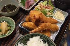 仲泊海産物料理店