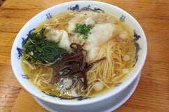 黄金の福ワンタンまくり 飯倉本店