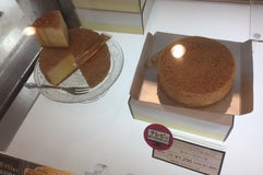 アンリ・シャルパンティエ 酒蔵通り店