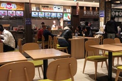 上里SA (上り) フードコート