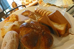 パンの店 カンパーニュ