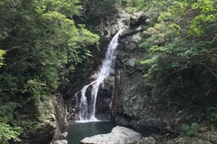 比地大滝 Hiji Falls