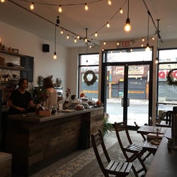 Stonefruit Espresso + Kitchen