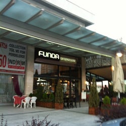 Funda Cafe & Patisserie