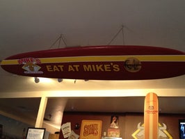 Mike's at the Crossroads