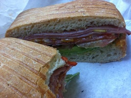 CiCil's Cafe