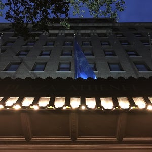 Photo of Hotel Plaza Athenee