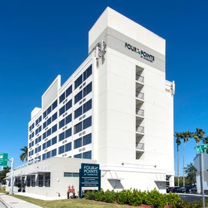 Photo of Comfort Suites Fort Lauderdale Airport &amp; Cruise Port