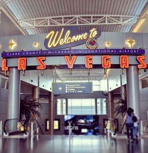 JoshuaSWarren: Finally made it to Vegas on our #roadtoimagine (@ McCarran International Airport - @lasairport in Las Vegas, NV) https://t.co/SneOlYHBW8