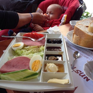 breakfast photo
