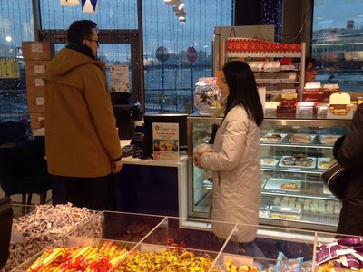 Метро Полянка Магазины