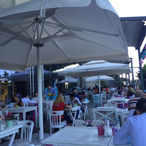 Alaçatı Muhallebicisi