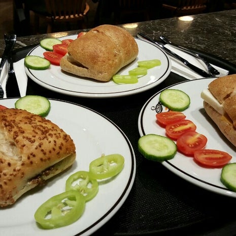 Gloria Jean's Coffees