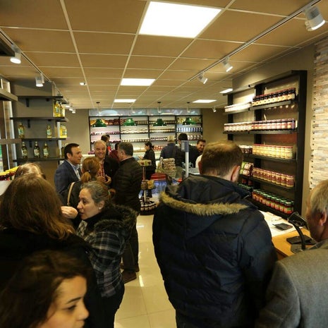 My Mandıra Şarküteri & Cafe