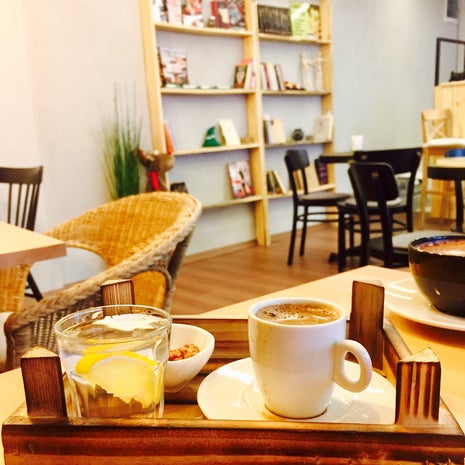 Veranda Coffee & Breakfast 2