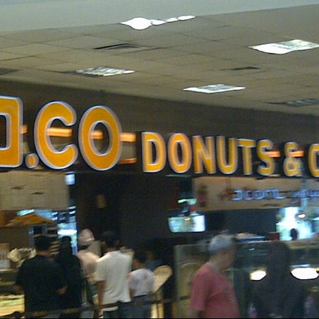 J Coo Donat n Coffee